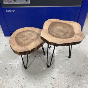 Couchtisch-Paar Walnussscheibe