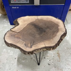 XXL-Couchtisch Walnussscheibe